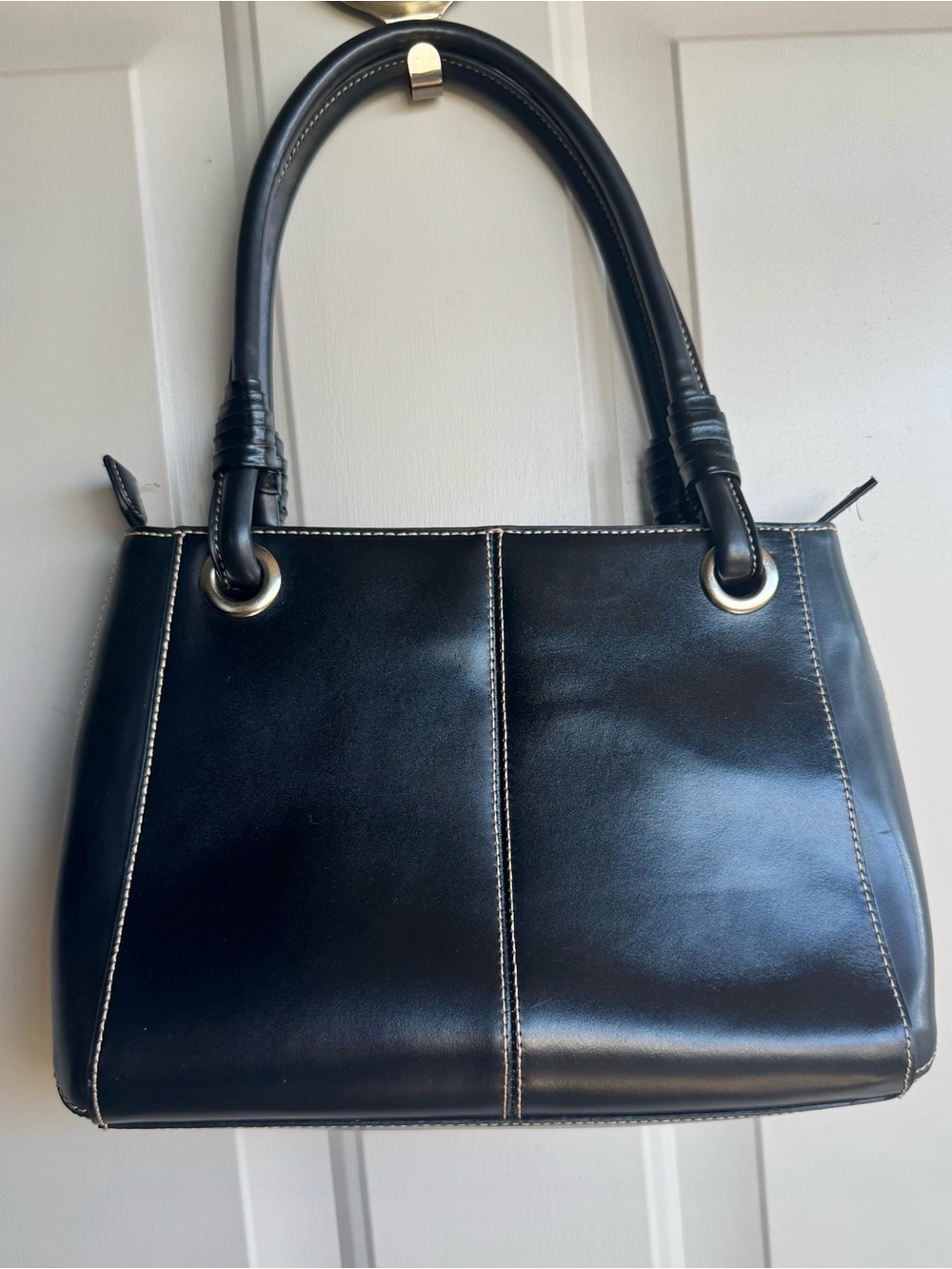 Wilsons Leather Black Leather Shoulder Bag Contrast Stitch Y2K
